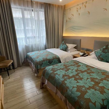 Hongxiang Hotel Guangzhou Bagian luar foto